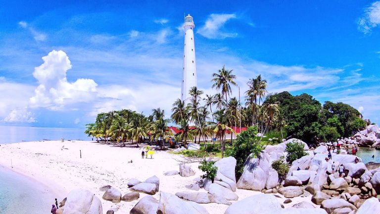 Menikmati Wisata Keluarga