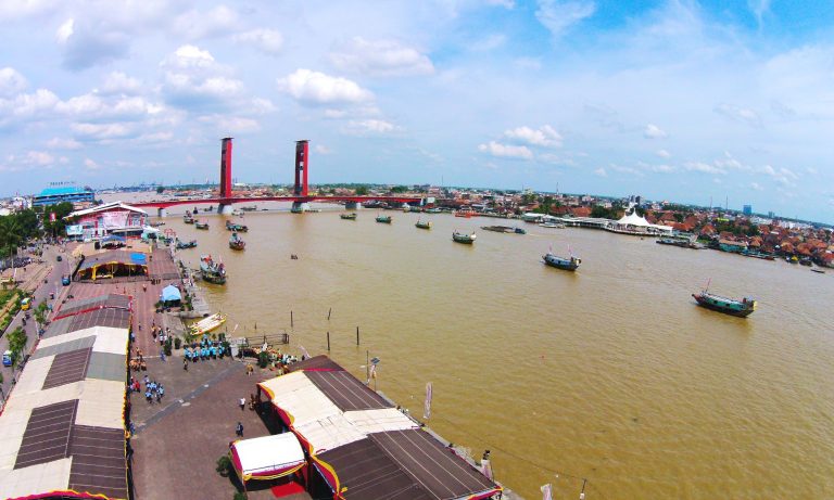Jelajah Sungai Musi: Menyusuri Masa Lalu Palembang