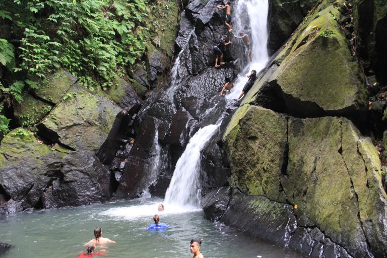 Air Terjun Pria Laot: Bermain Air di Lebatnya Hutan Sabang