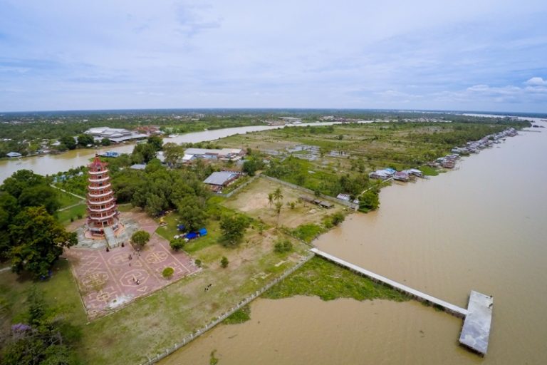 Pulau Kemaro: Kisah Cinta dan Pagoda nan Cantik