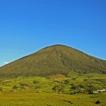 Gunung Dempo: Sensasi Pendakian yang Menantang
