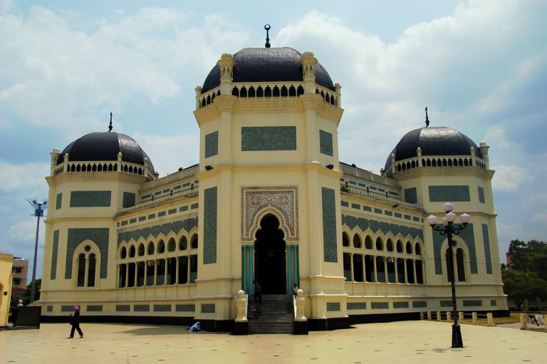 Medan: Kota Modern dan Warisan Kolonial Belanda