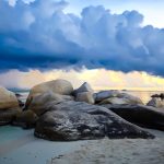 Pantai Tanjung Pendam: Pesona Pantai Belitung