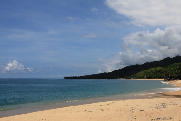Tapaktuan: Kota Naga di Selatan Pulau Sumatera