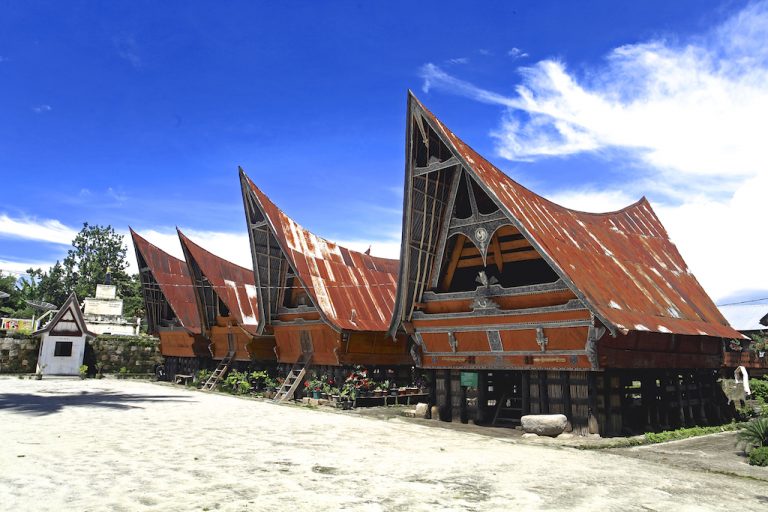 Ruma Bolon: Menengok Rumah Adat Batak Sarat Simbol