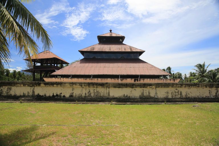 Wisata Religi Aceh: Menikmati Karunia Ilahi di Tanah Serambi Mekkah