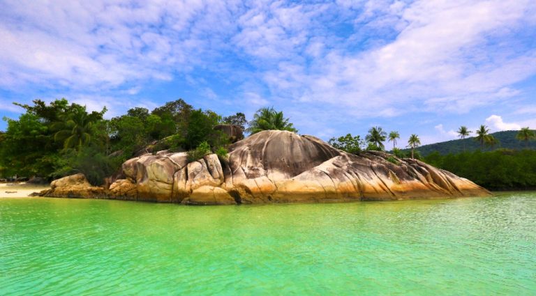 Anambas: Kepulauan Tropis Terbaik di Asia
