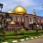 Masjid Kubah Emas Dian Al Mahri Depok: Taj Mahal Indonesia dengan Kubah Berkilauan
