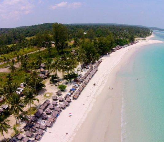 Pantai Trikora: Menggapai Keindahan Pesisir Selatan Pulau Bintan