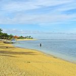Pantai Ujung Genteng, Sukabumi: Simfoni Alam yang Menentramkan