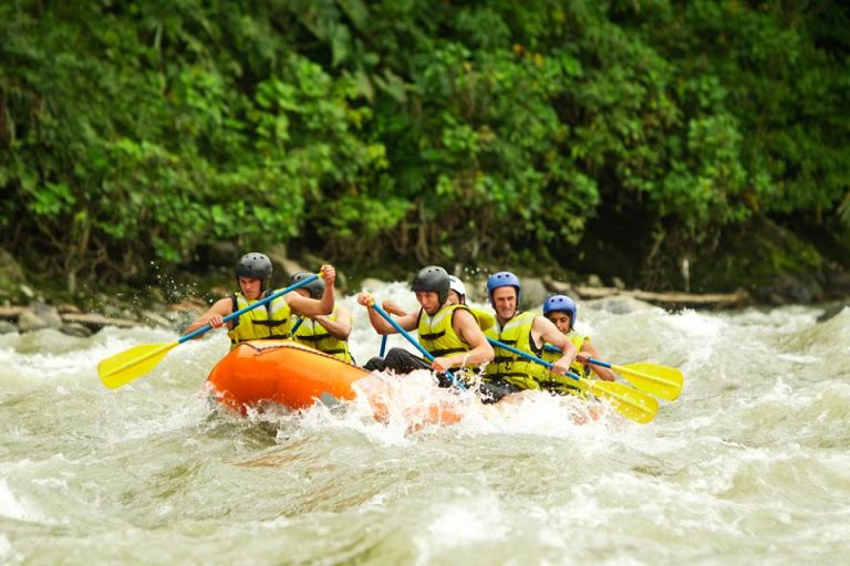 Sungai Citarik: Tempat Terbaik untuk Keseruan Arung Jeram 