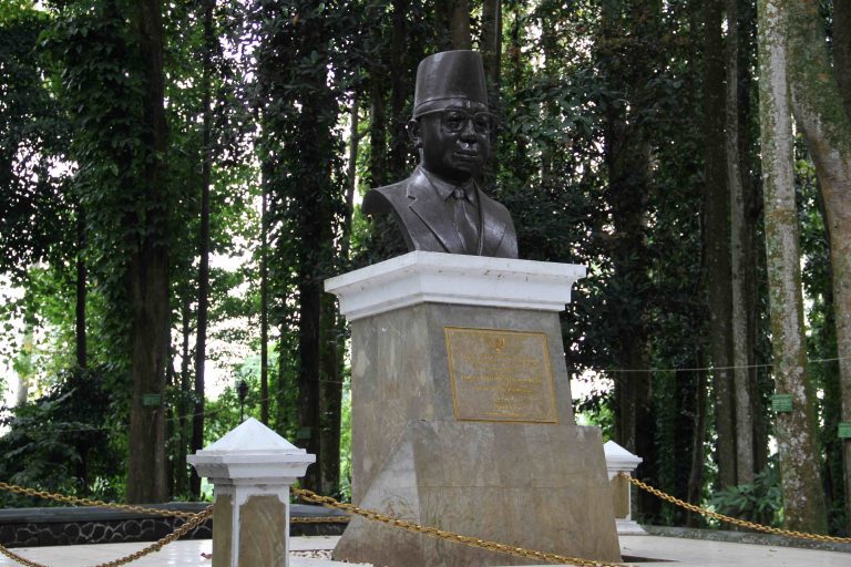 Taman Hutan Raya Ir. H. Djuanda: Wisata, Pendidikan dan Penelitian