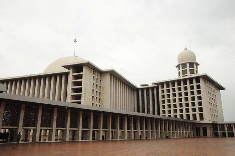 Masjid Istiqlal: Masjid Terbesar di Asia Tenggara