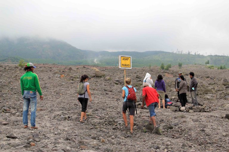 Wisata Lava Gunung Merapi