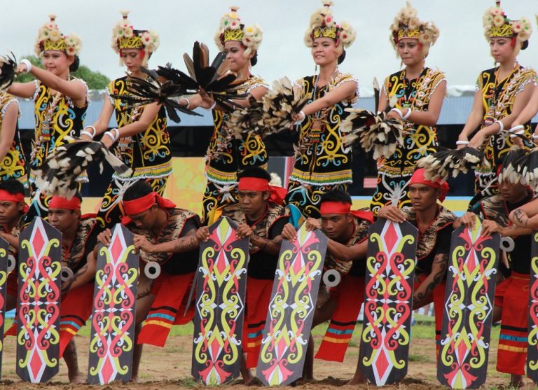 Erau: Festival Tertua dari Kesultanan Kutai Kartanegara Ing Martadipura