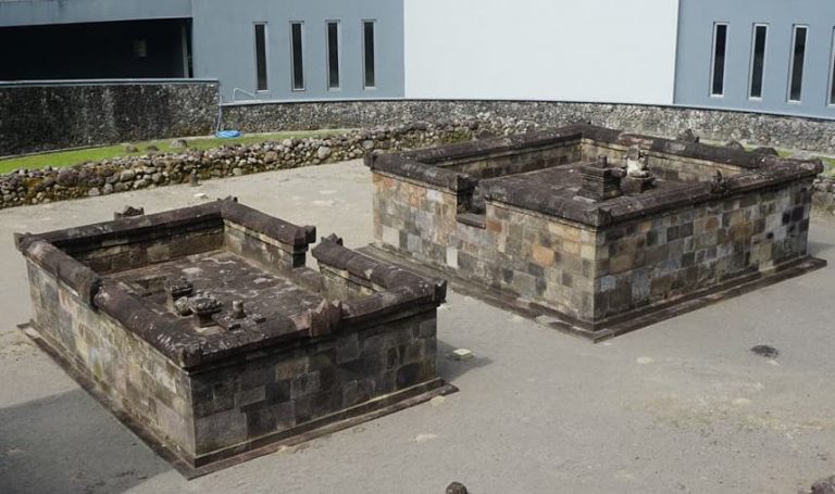 Situs Candi Kimpulan: Warisan Peradaban Nusantara Kuno di Tengah Kampus Islami