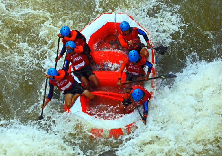 Sungai Serayu: Memacu Adrenalin dengan Arung Jeram
