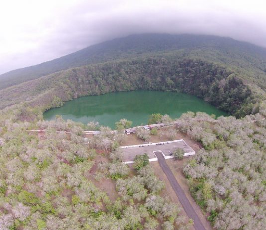 Danau Tolire: Keindahan dalam Balutan Mistis di Kaki Gunung Gamalama