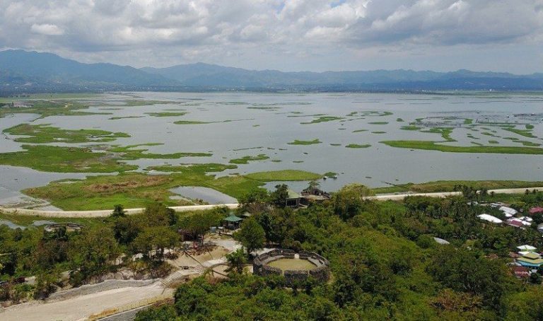 Danau Limboto: Legenda dan Keindahan Alam
