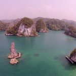 Teluk Kabui: Hidangan Kars Laut nan Memukau