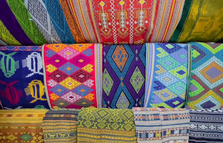 Kain Tenun Ikat Flores yang Bernilai Seni Tinggi