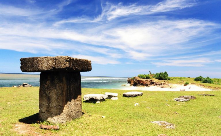 Kubur Batu Sumba: Lestarinya Budaya Megalitik Nusantara