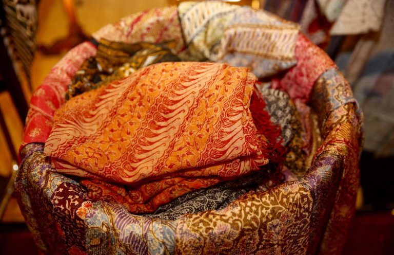 Batik Solo: Saripati Seni Jawa