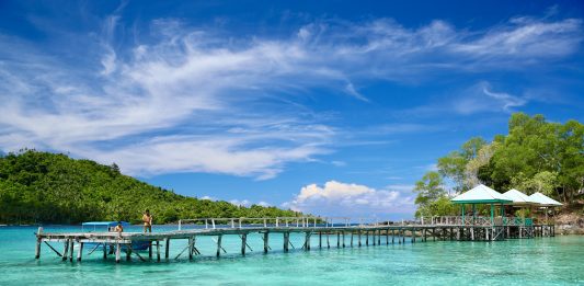 Membangun Wisata di Tepian Selatan Indonesia: Natuna sebagai Destinasi Berkelas Dunia